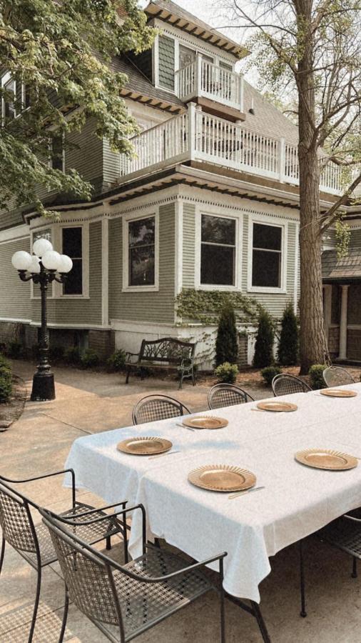 The Ginkgo Tree Bed & Breakfast Mount Pleasant Luaran gambar