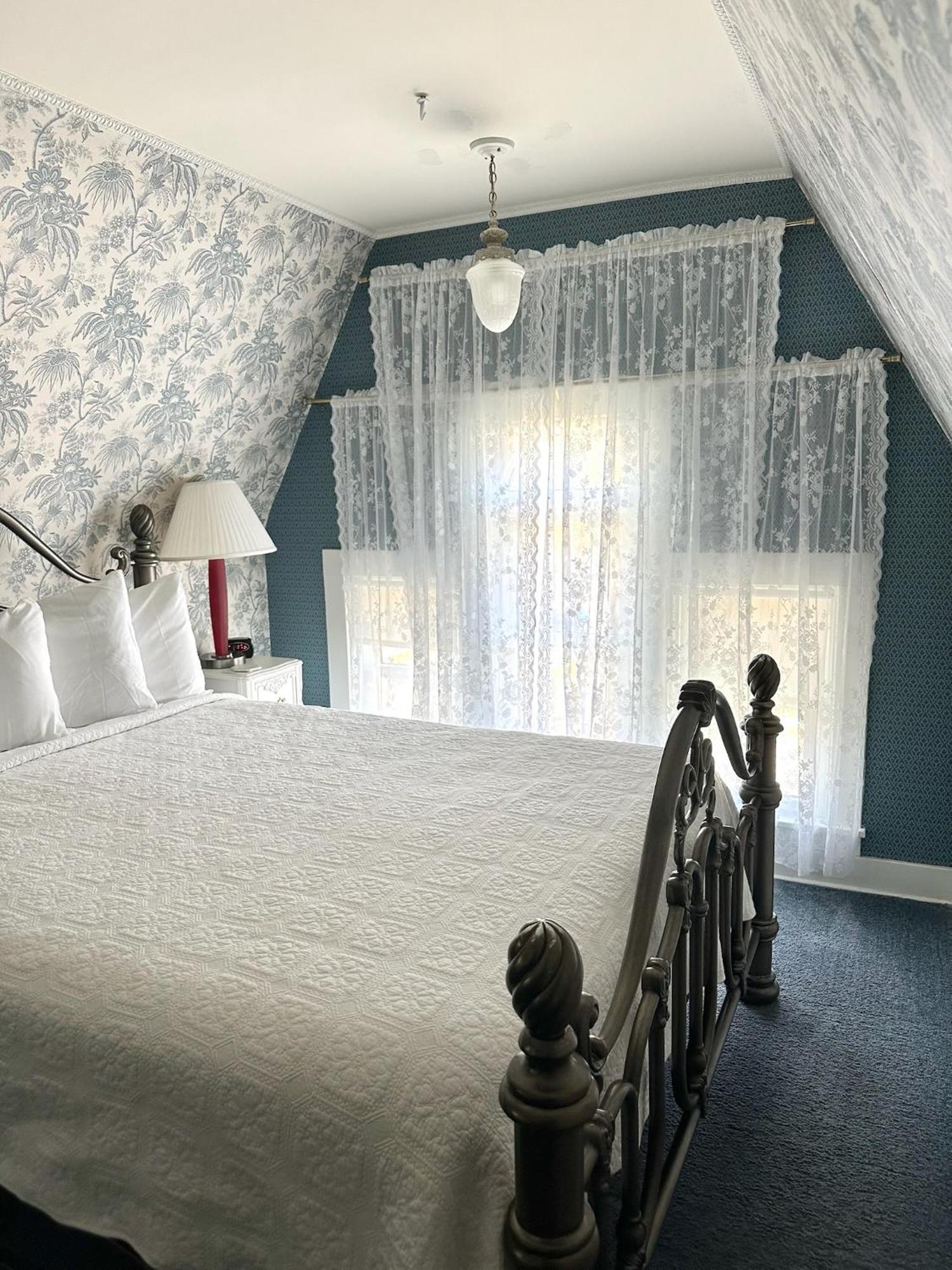 The Ginkgo Tree Bed & Breakfast Mount Pleasant Luaran gambar