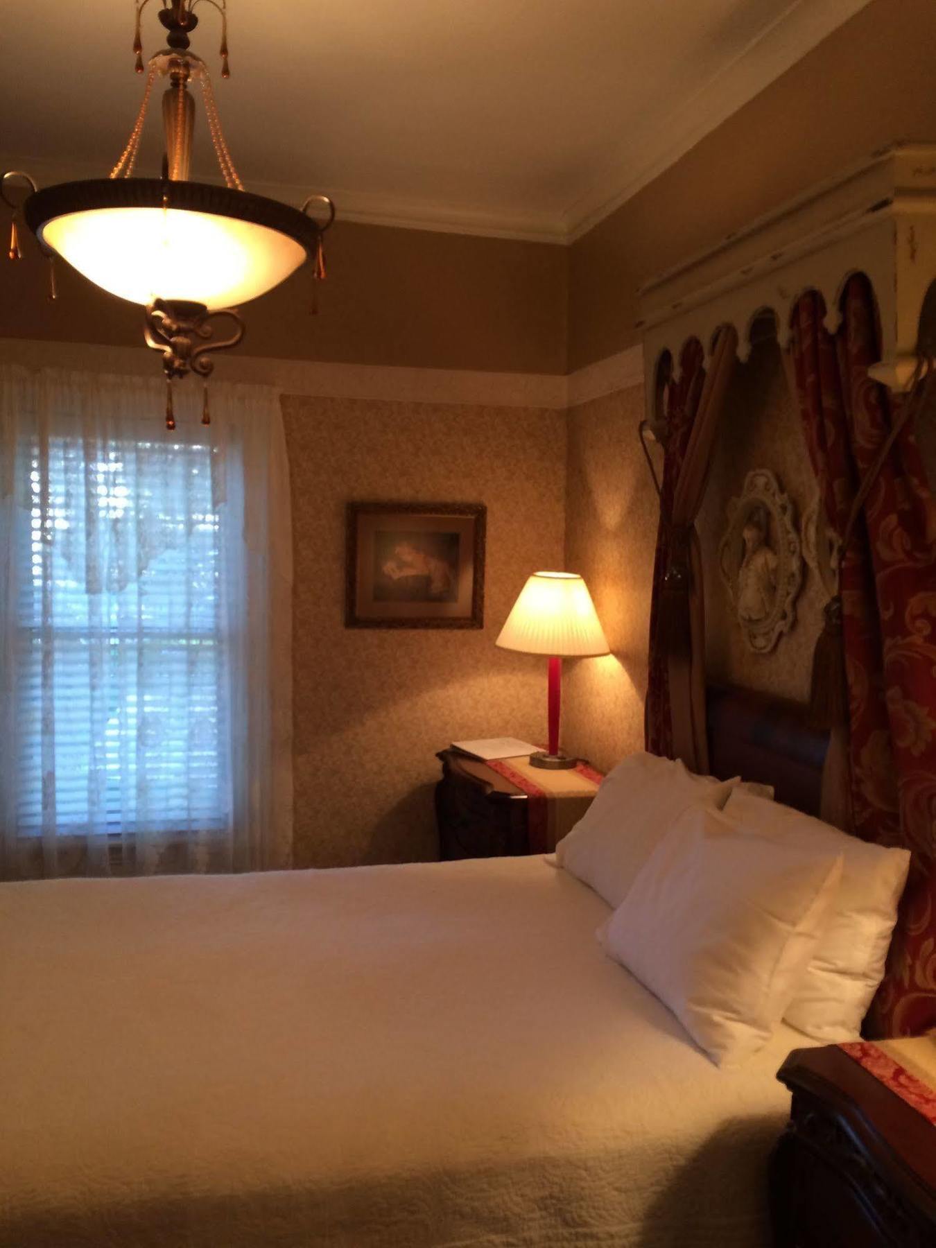 The Ginkgo Tree Bed & Breakfast Mount Pleasant Luaran gambar